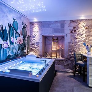 Siricyaus Luxury Room
